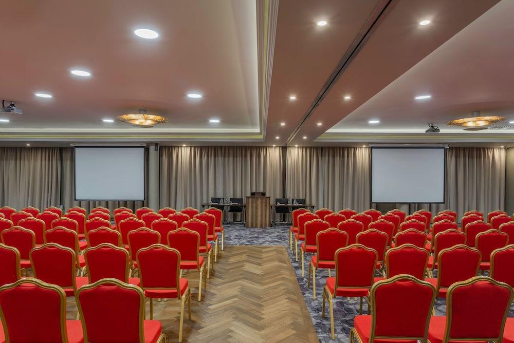 Athlone Springs Hotel Экстерьер фото